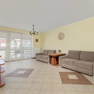 Apartament Jasny I Delikatny Sun Seasons 24 W Kolobrzegu By Renters Kołobrzeg